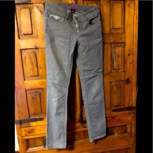 Elle grey jeans. Low rise, Size 4 R, waist flat 15.5”, inseam 32”, rise 8”